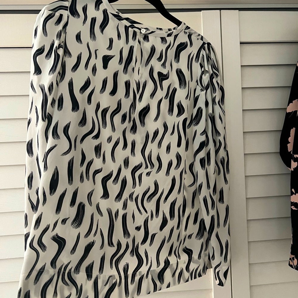 Joie blouse. Size S. Brand new never worn.